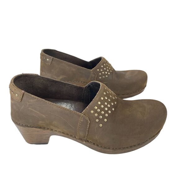 Dansko Mavis Clogs Women 37 Brown Milled Nubuck Leather Studded Comfort Slip On - Picture 1 of 16